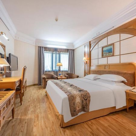 Hotel Silverland Dongguan  Exterior photo