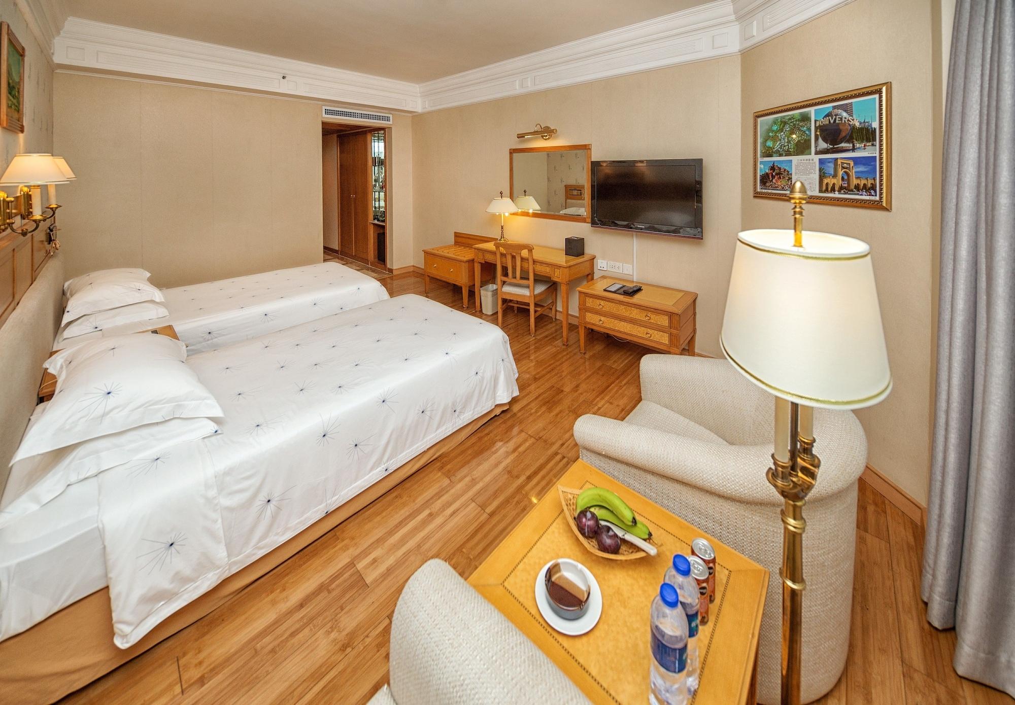 Hotel Silverland Dongguan  Exterior photo