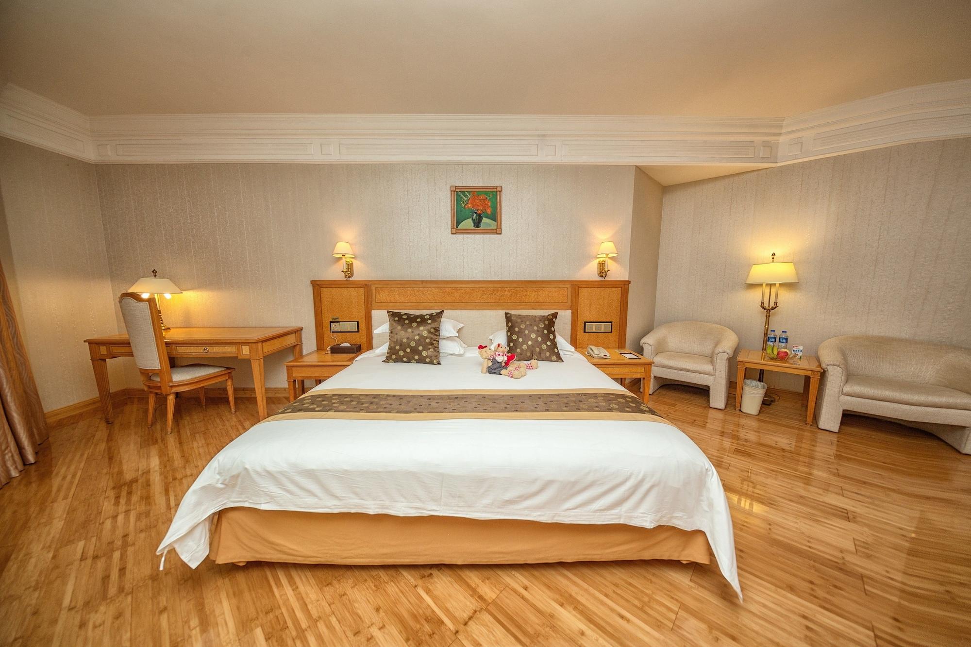 Hotel Silverland Dongguan  Exterior photo