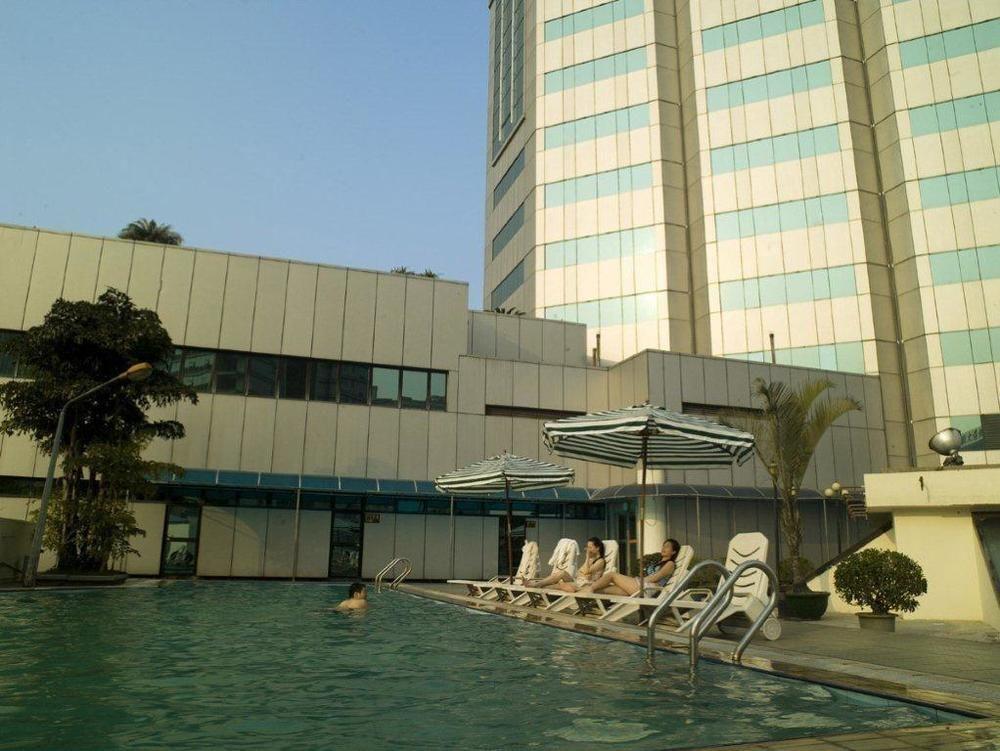 Hotel Silverland Dongguan  Exterior photo