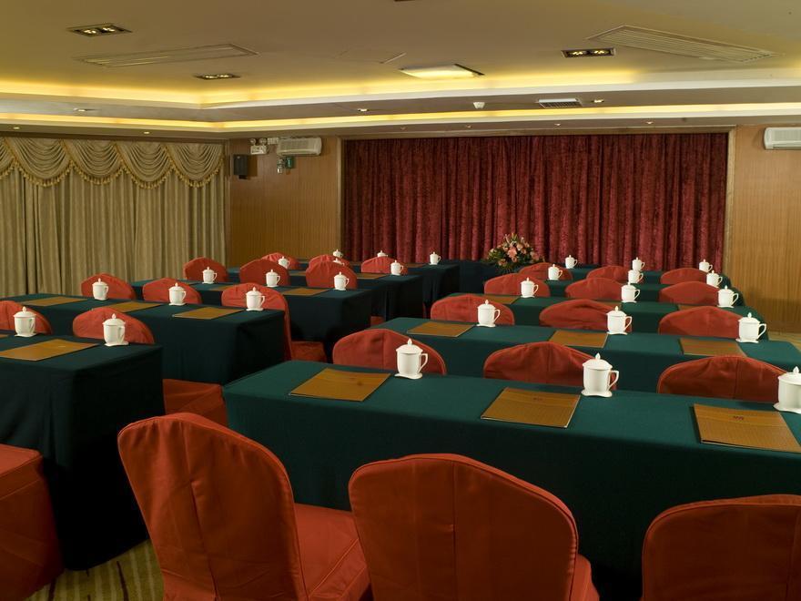 Hotel Silverland Dongguan  Exterior photo